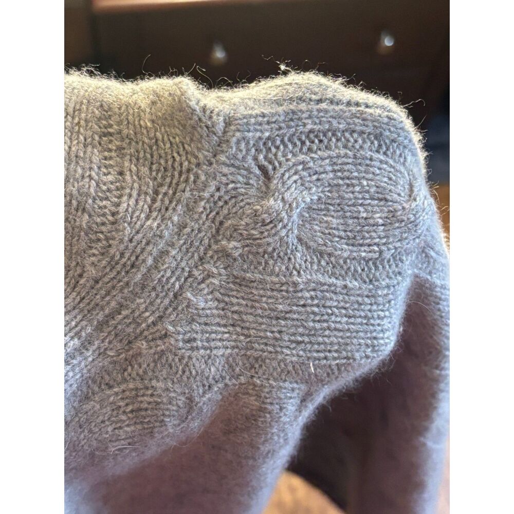 Cabincore Grey V neck womens wool cashmere angora blend‎ sweater sz p med preppy - Picture 5 of 8